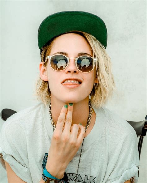 kristen stewart glasses.